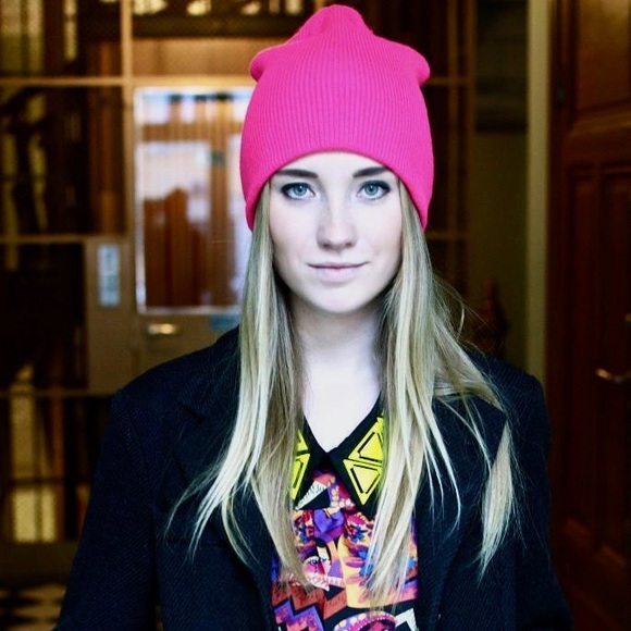 Cute Pink Beanie Warm Winter Hat - Go pink! - Picture 3 of 6